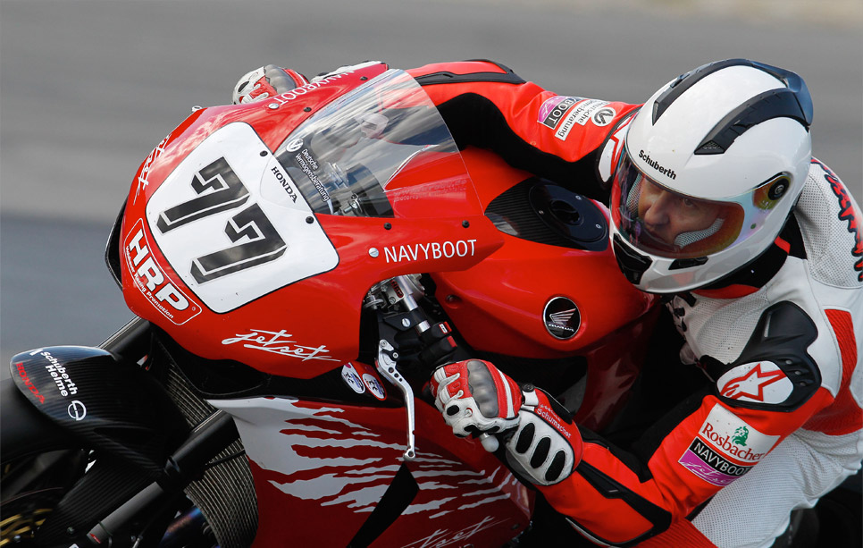 Michael-Schumacher-Schuberth-helmet-1