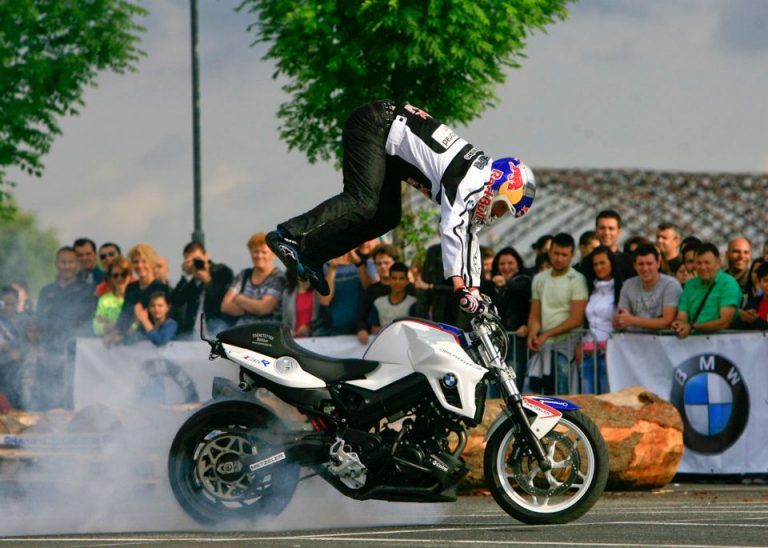 bmw-intrunire